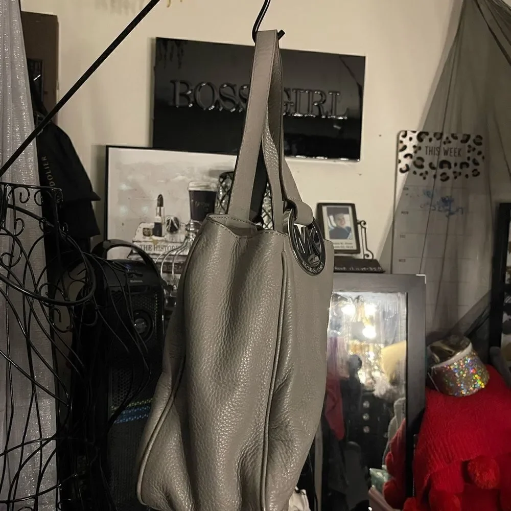 Michael Kors mk grey pebble leather Fulton hobo tote bag/purse/pocketbook